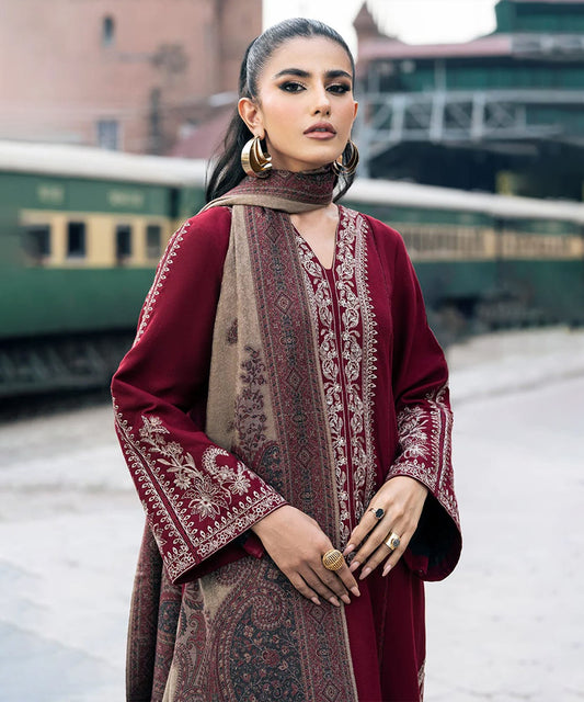 IZEL Premium Air-Jet Dhanak – 3 PC Heavy Embroidered Unstitched Winter Suit