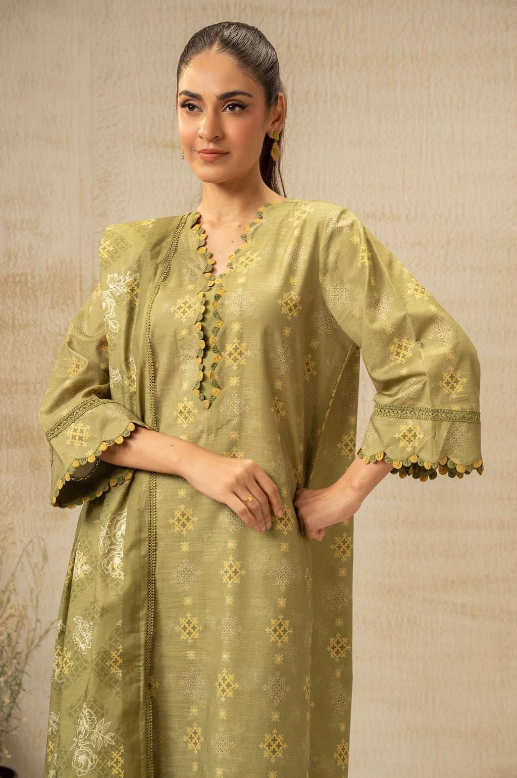 UNSTITCHED DIGITAL PRINTED SUIT