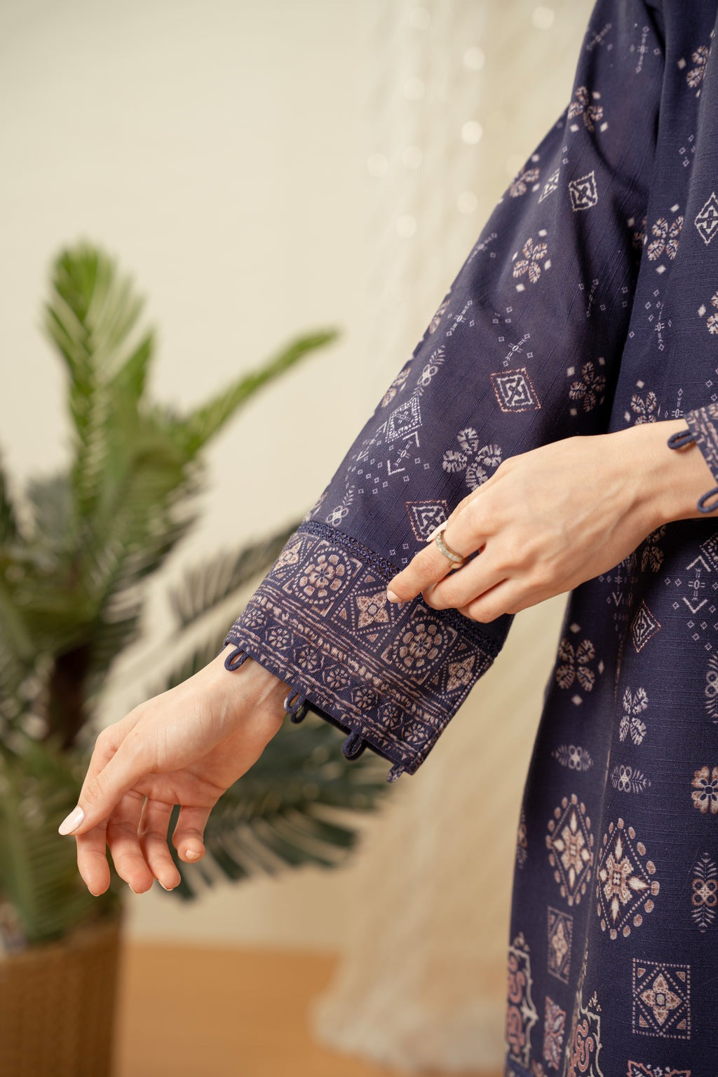 UNSTITCHED PRINTED SUIT