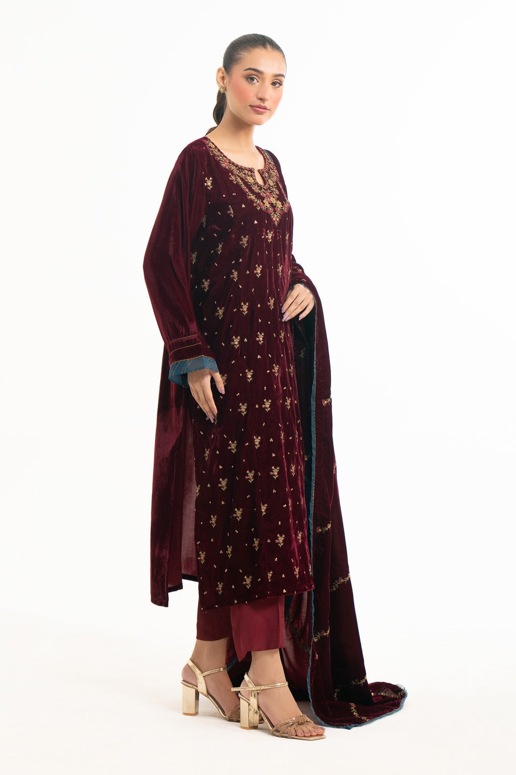 STITCHED EMBROIDERED VELVET SHIRT DUPATTA