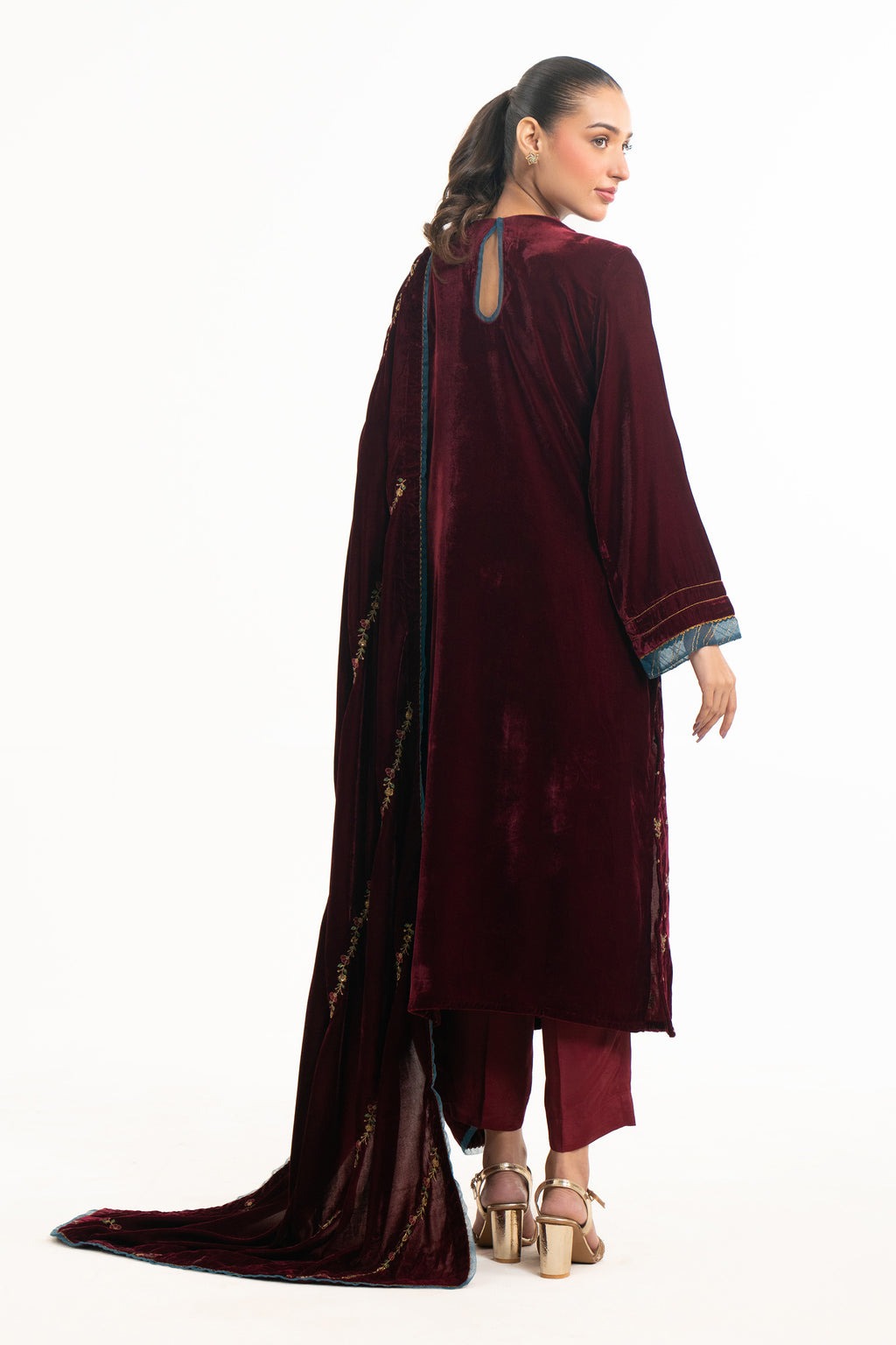 STITCHED EMBROIDERED VELVET SHIRT DUPATTA