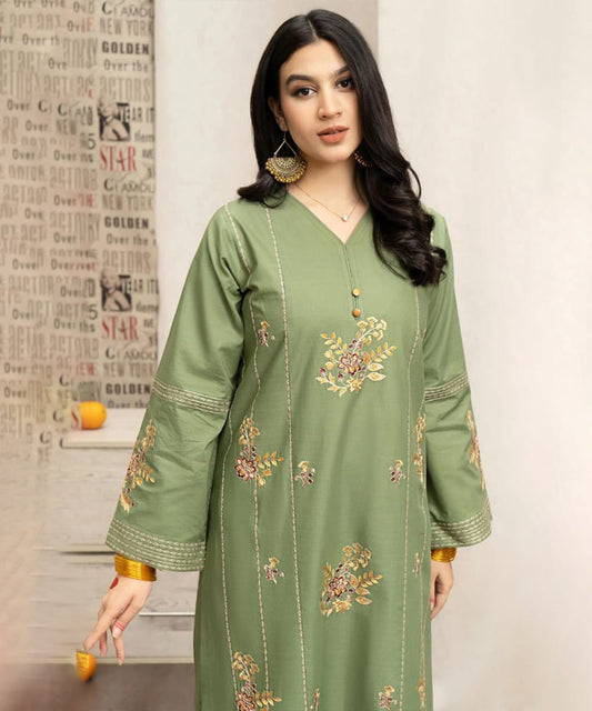 URGE Premium Air-Jet Dhanak – 3 PC Heavy Embroidered Unstitched Winter Suit