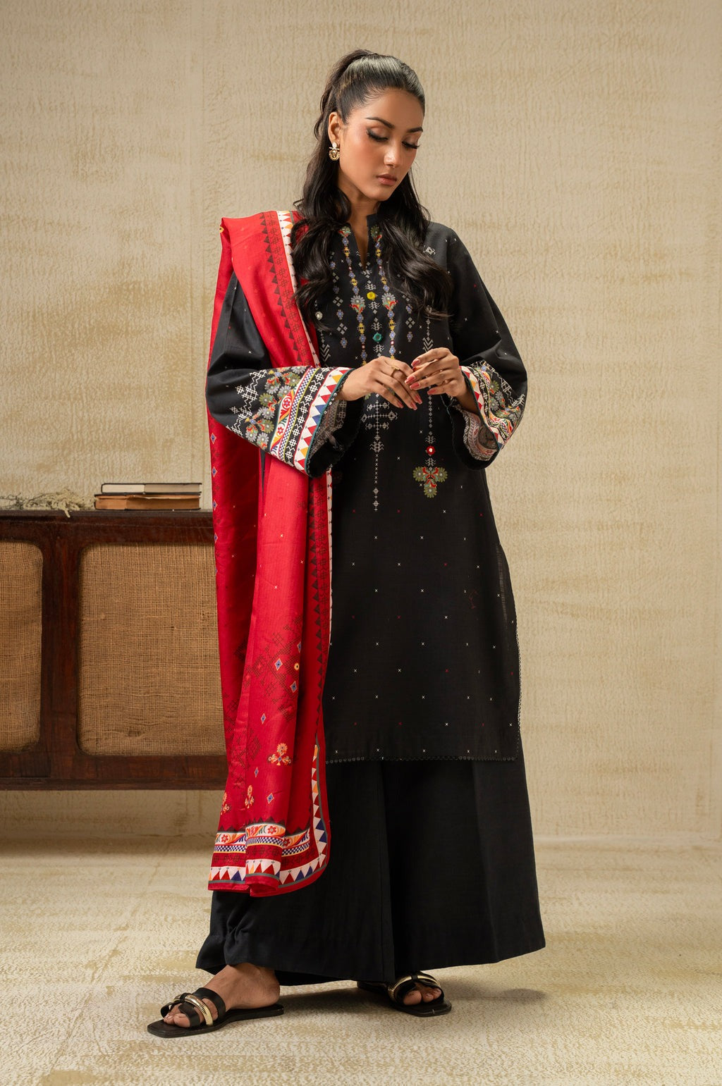 UNSTITCHED DIGITAL PRINTED SUIT