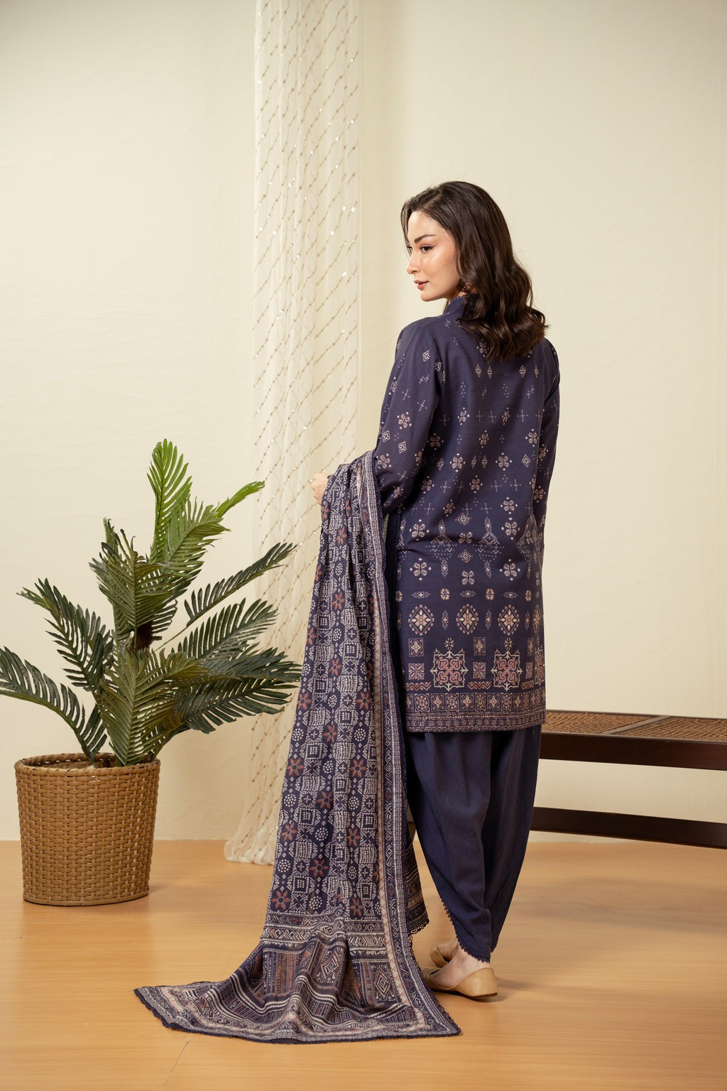 UNSTITCHED PRINTED SUIT