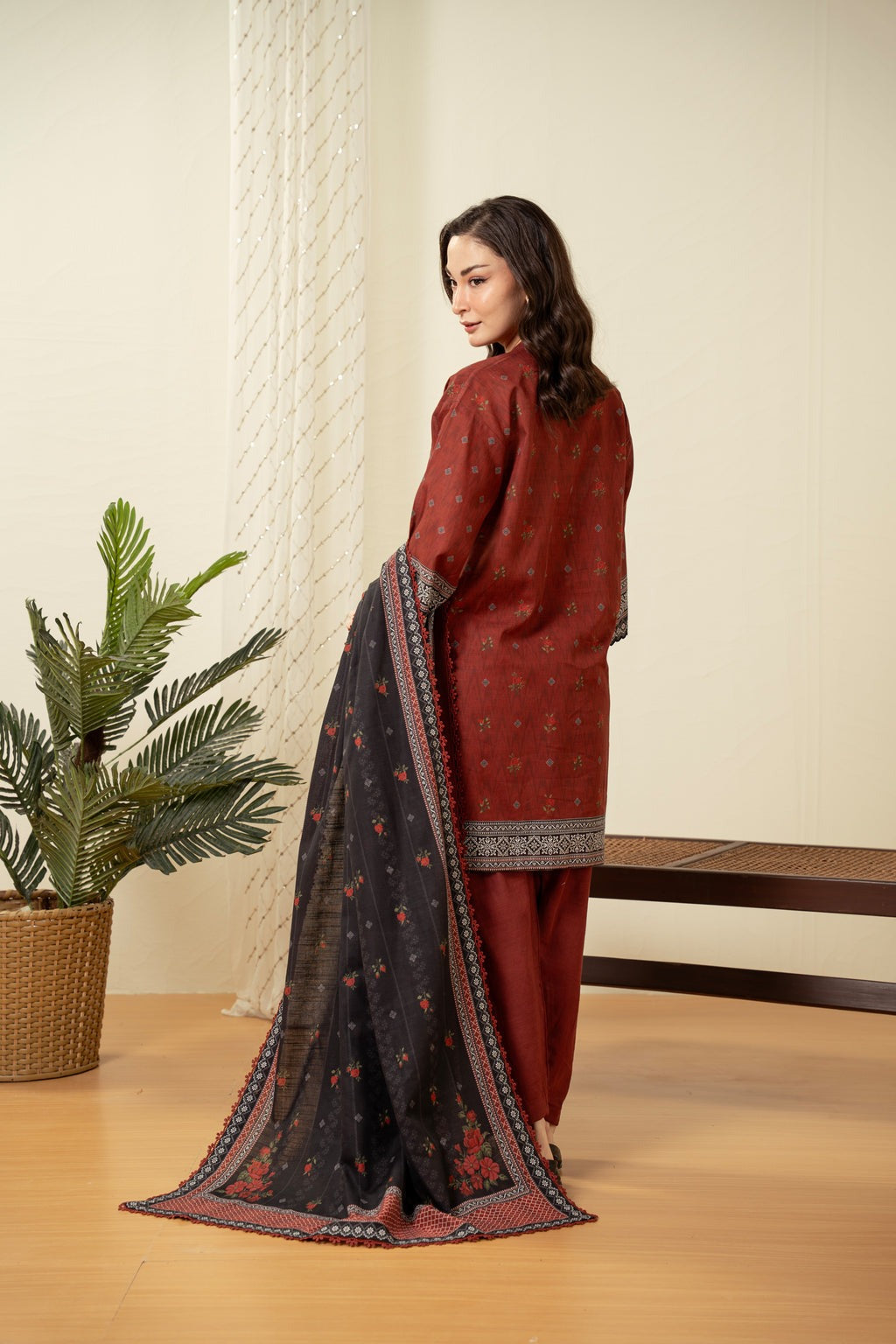 UNSTITCHED PRINTED SUIT