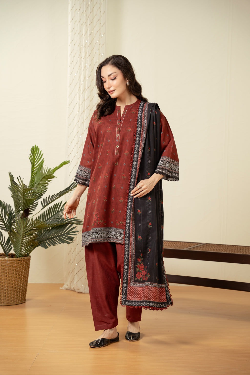 UNSTITCHED PRINTED SUIT