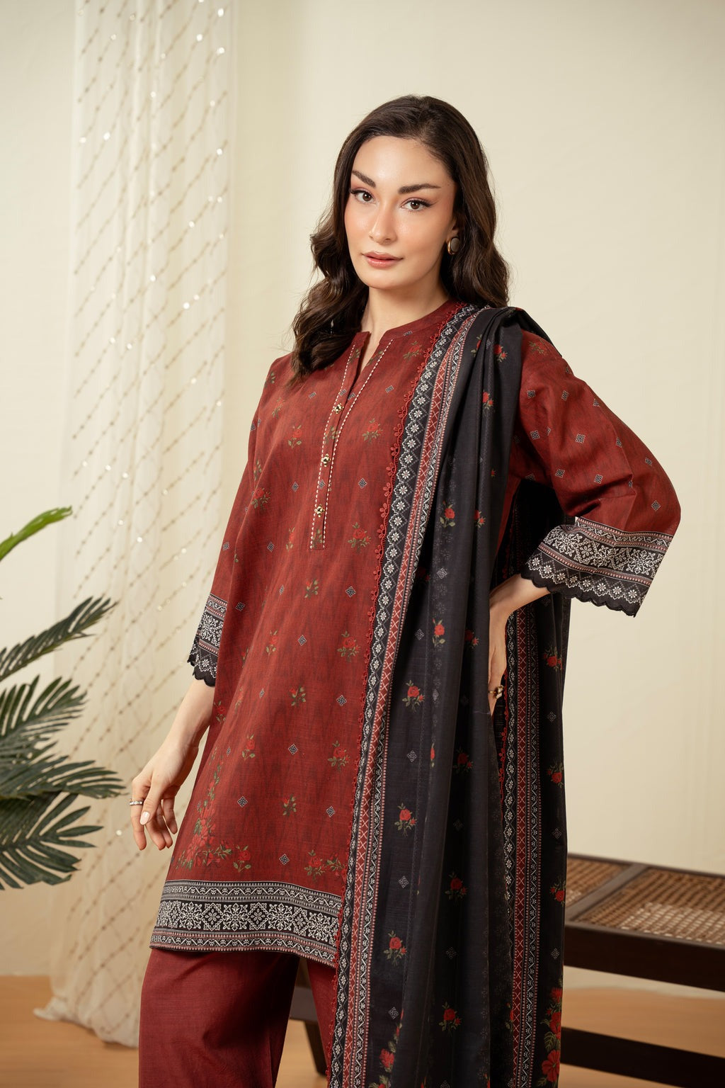 UNSTITCHED PRINTED SUIT