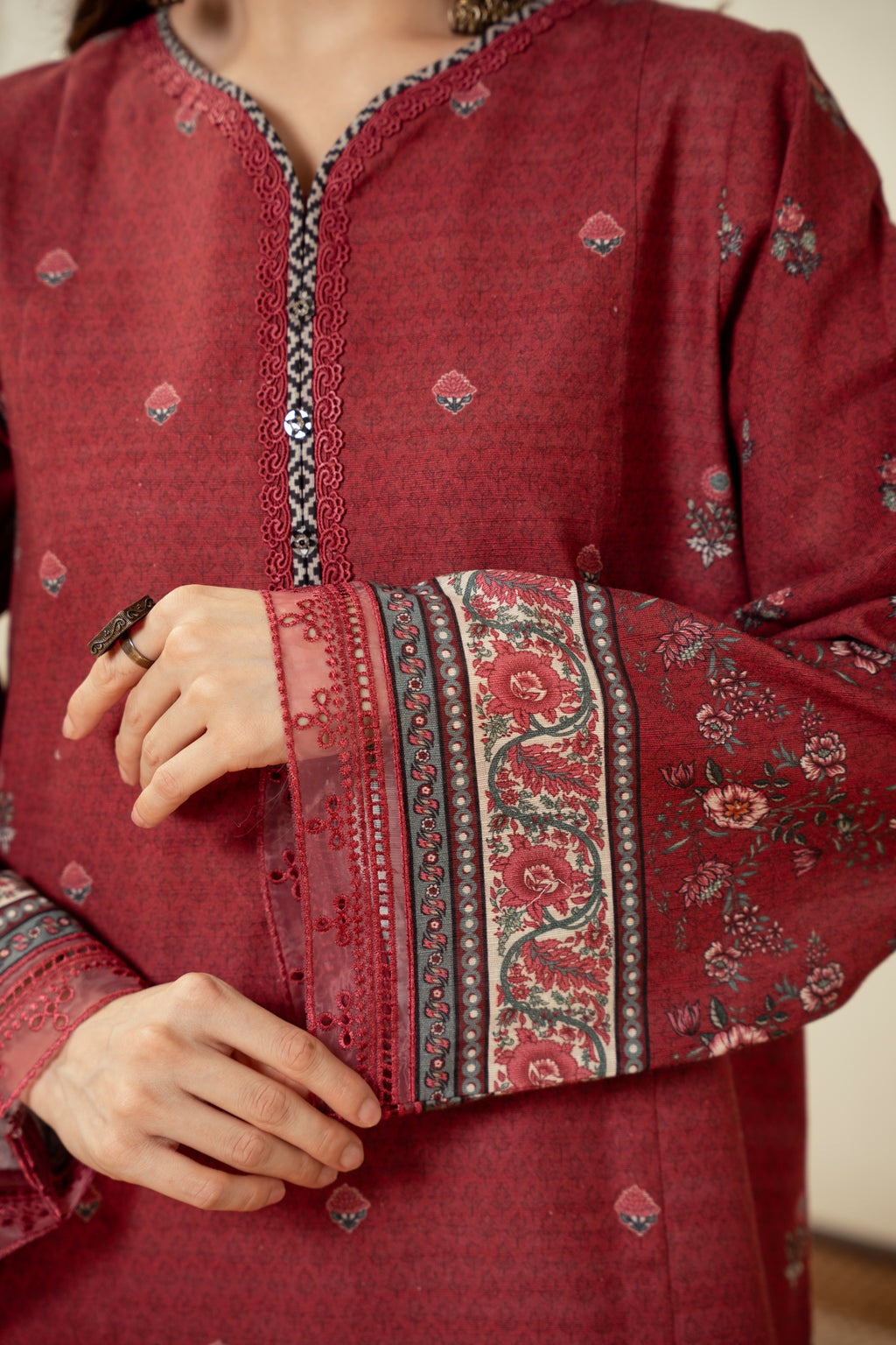 UNSTITCHED PRINTED SUIT