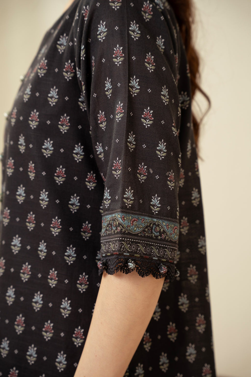 UNSTITCHED PRINTED SUIT