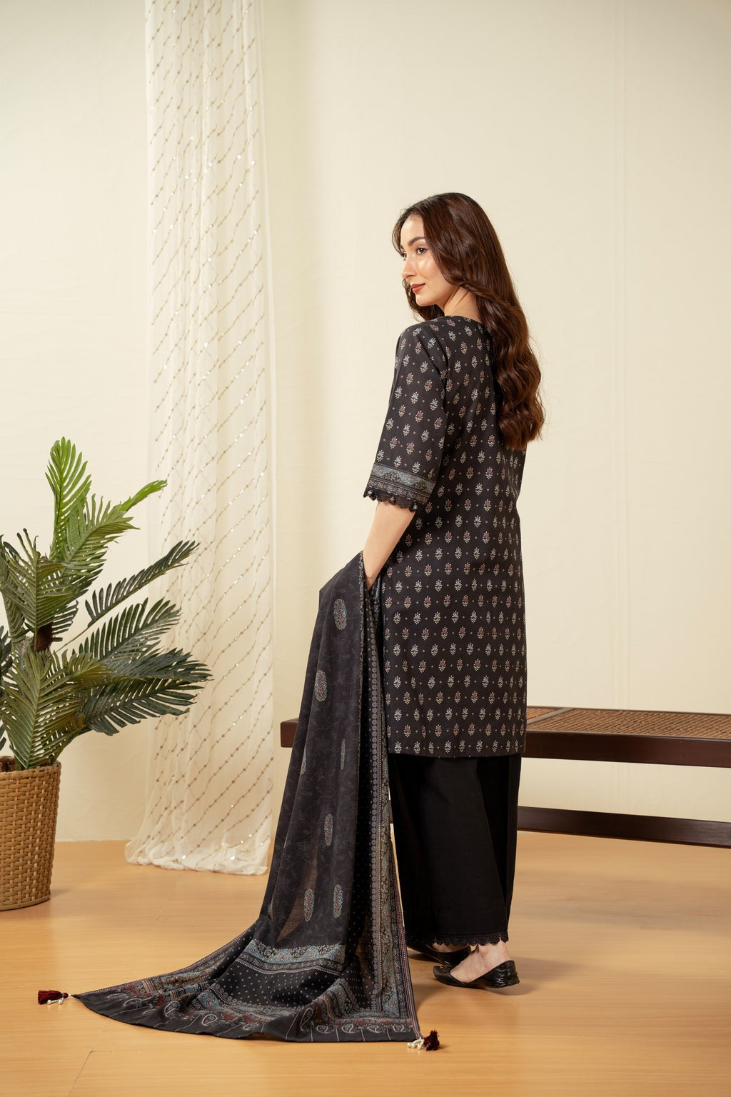 UNSTITCHED PRINTED SUIT