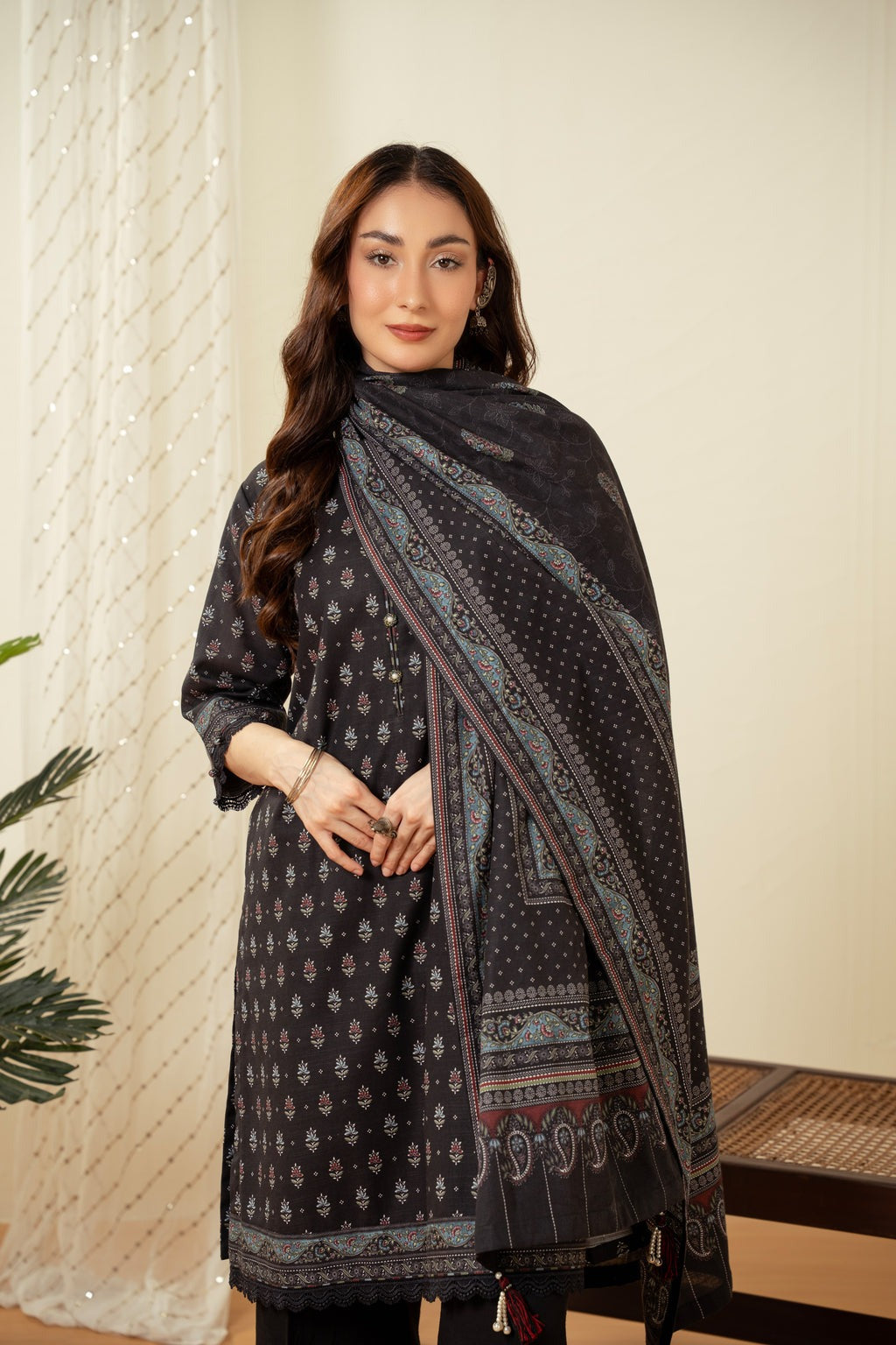 UNSTITCHED PRINTED SUIT