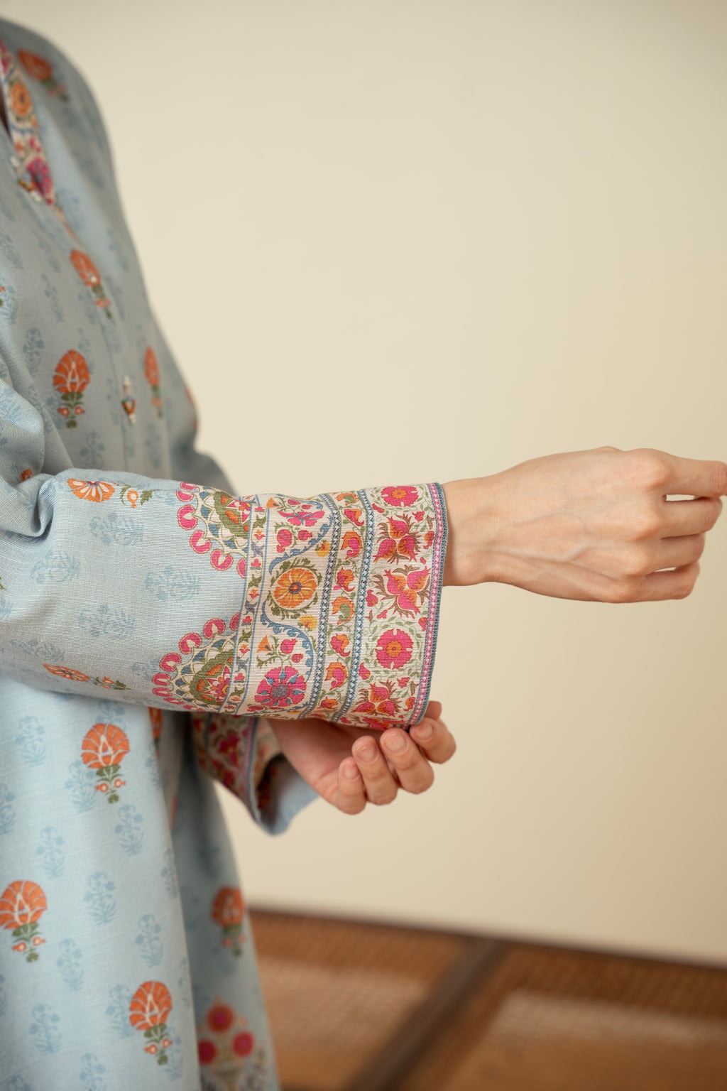 UNSTITCHED PRINTED SUIT