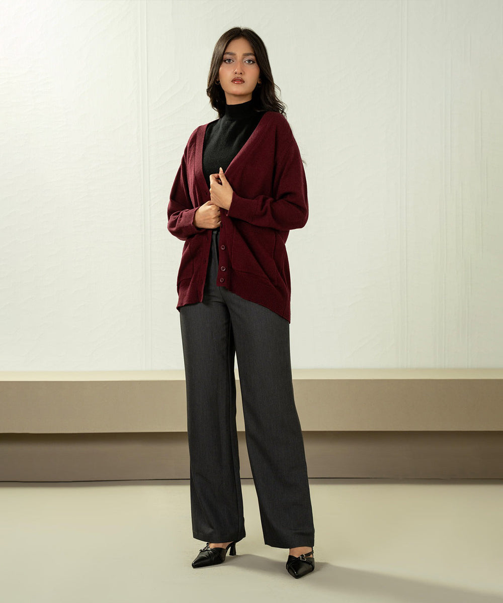 STYLIZED TRADITIONAL BUTTON DOWN