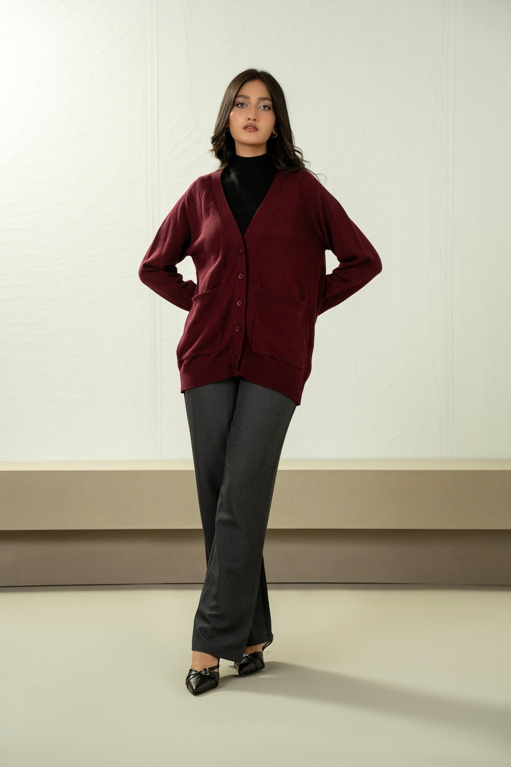 STYLIZED TRADITIONAL BUTTON DOWN