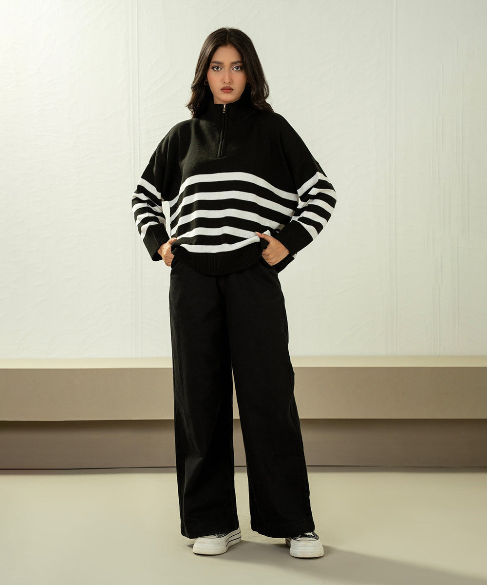 STYLIZED PULLOVER SWEATER