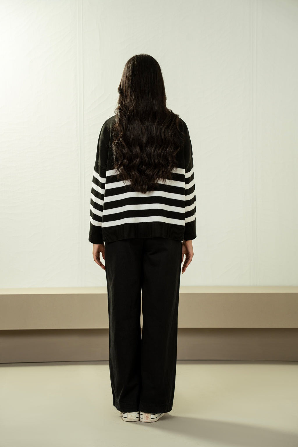 STYLIZED PULLOVER SWEATER