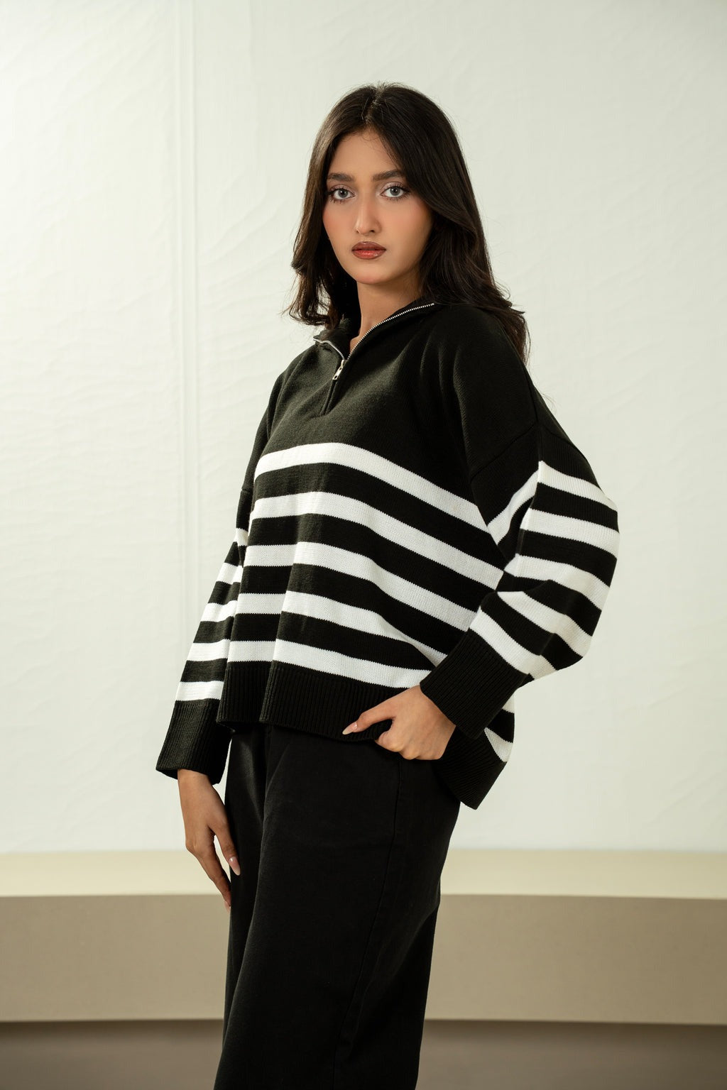 STYLIZED PULLOVER SWEATER