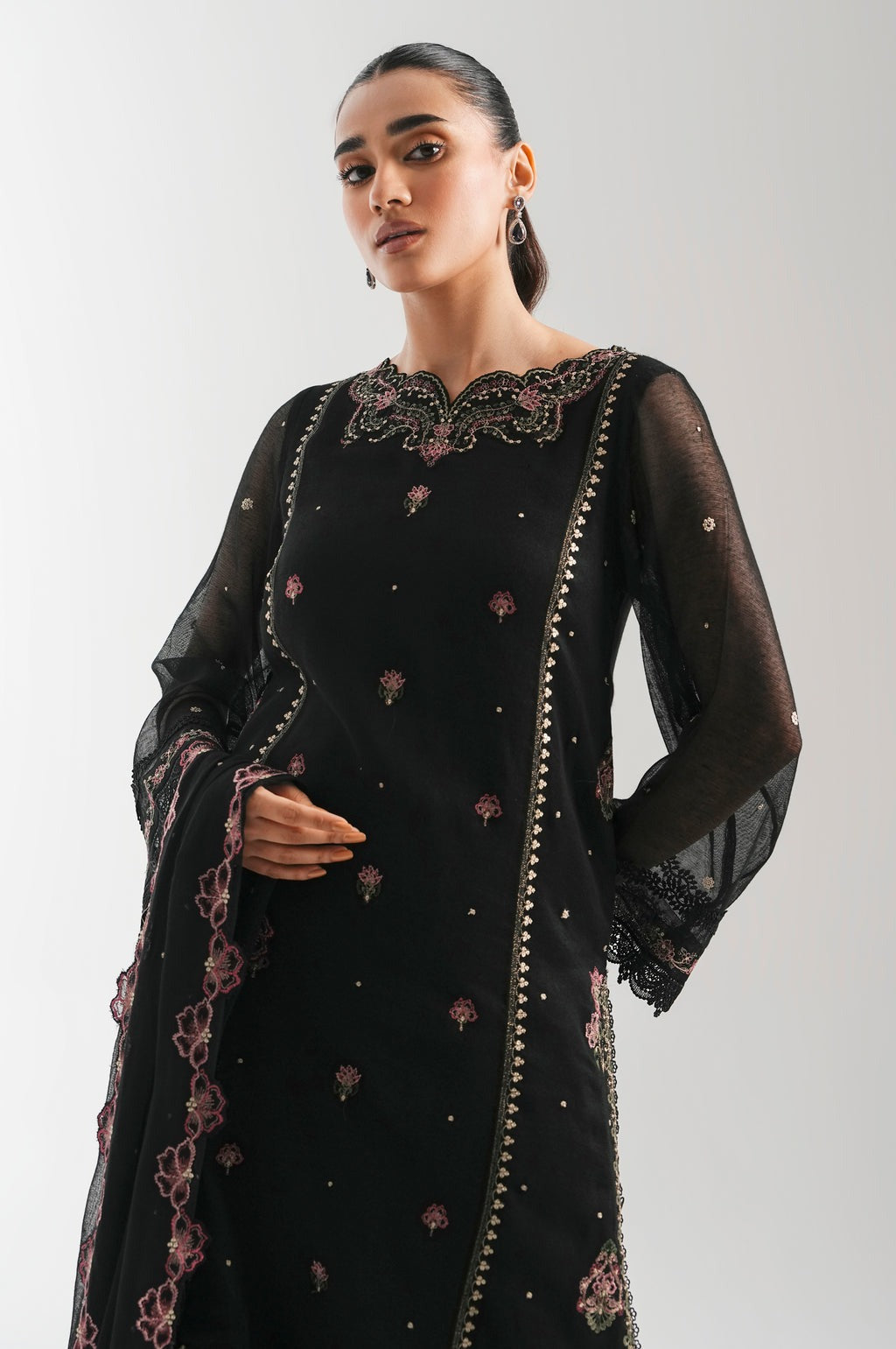 UNSTITCHED EMBROIDERED SUIT